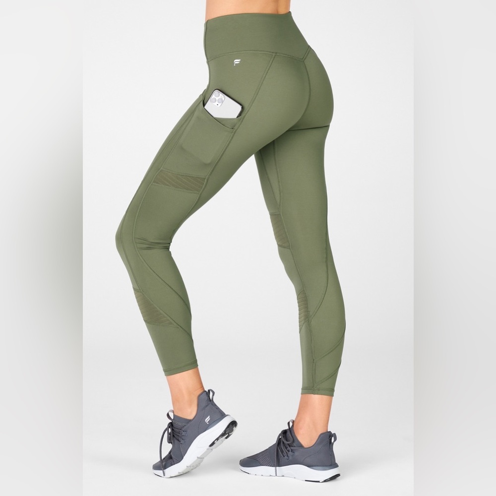 Fabletics Anywhere Motion365® High-Waisted Moto 7/8 Legging